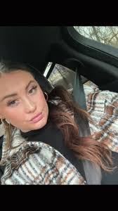 Mia Beatty's Instagram, Twitter & Facebook