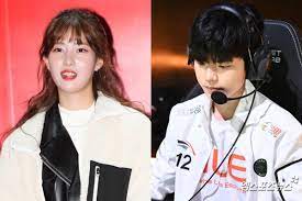 여자에 관심 없다는 장우(이재욱) 그때 재욱을 치고 지나가는 은실(양혜지) 그렇게 자신의 마음도 은실에 치어버린. Epcqf9atdjbbjm