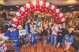 Find the nearest boot barn store location for all your western & work wear needs, whether it's boots, hats, jeans & more. Boot Barn Ribbon Cutting Ceremony October 4 2019