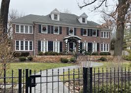 Top 20 movies filmed in chicago. The Home Alone House Is Still In Winnetka But Has A Fence Chicago Tribune