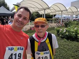 Alexander de croo (born 3 november 1975) is a belgian politician and businessman who has served as prime minister of belgium since october 2020. Alexander De Croo On Twitter Deze Middag Raploperkesjogging In Brakel Op 11 Juli Viering Samen Met 89 Jarige Vic Vandenplas Straf