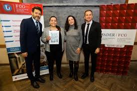 NUEVAGRADUADA ↪️ Clara Cerratto Bonnin defendió su Tesis de la Licenciatura  en Turismo, titulada “Responsabilidad Social Empresaria en Alojamientos  Turísticos. Caso de estudio Termas Villa Elisa 2022" en sede Concepción del  Uruguay.