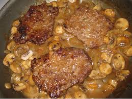 Apr 21, 2021 · this slow cooked smothered cubed steak is simmered in a flavorful gravy along with green bell pepper, onion and portabella mushrooms. Smothered Cube Steak 2 3 Cube Steaks 3 Cups Of Sliced Mushrooms 1 Small Sliced Onion Kosher Salt B Cube Steak Recipes Cooking Recipes Smothered Cube Steak