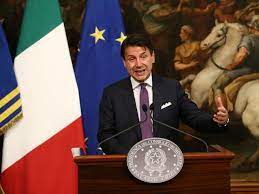 Il presidente del consiglio presenta le misure per il presidente del consiglio giuseppe conte alle 13.30 parlerà in conferenza stampa in diretta da. La Conferenza Stampa Di Conte Un Messaggio Piu A Salvini Che A Di Maio Corriere It