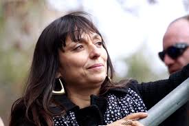 Existen mujeres de personalidad histérica": La respuesta de Javiera Parra  sobre las denuncias de acoso callejero