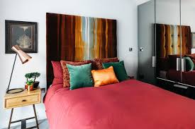 Grigio, marrone e beige che possono essere comodamente lavato in lavatrice e in lavanderia. Come Decorare La Tua Camera Da Letto Con Biancheria Coperte E Cuscini Homify