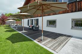 (sich beeilen) → beeile dich doch! Gartenbau Egli Grun Gartenbau