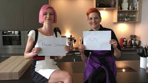 Inzwischen ist meta hiltebrand hinlänglich auch aus deutschen sendungen wie grill den hänsler, küchenschlacht oder kampf der köche bekannt. Meta Und Sarah Hiltebrand Wer Von Euch Ist Youtube