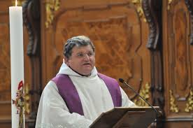 Petr prokop siostrzonek (* 1957) je římskokatolický duchovní, benediktinský mnich a převor břevnovského kláštera. Benediktinske Arciopatstvi V Praze Brevnove Ma 61 Opata Cirkev Cz