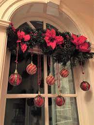 15 Easy Diy Ways To Decorate Your Home For Christmas Twins Dish Christmas Window Decorations Outdoor Christmas Decorations Elegant Christmas Decor