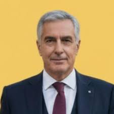 Sandy Finn Ohms (@sandy.finnohms) • Facebook