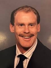 Walter Chamberlain's Instagram, Twitter & Facebook