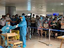 Nhà ga t1 có 2 tầng trong khi nhà ga t2 có 4 tầng phục vụ hàng triệu hành khách quốc tế mỗi năm. Chá»§ng Virus Lay Nhiá»…m Táº¡i San Bay Tan SÆ¡n Nháº¥t Khong Co Triá»‡u Chá»©ng Y Táº¿ Vietnam Vietnamplus