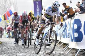 Je n'aurais jamais pensé être cité parmi les favoris pour mon deuxième ronde seulement. Cyclisme Et Coronavirus Le Tour Des Flandres Organise Une Course Virtuelle