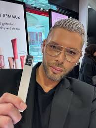 sephora #womensday #beautycommunity #empowerment #flawless