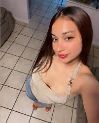 Nichole Rivera's Instagram, Twitter & Facebook