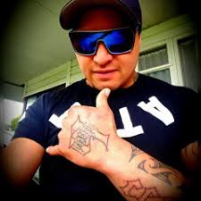 Listen to Teezee x Joey Warner