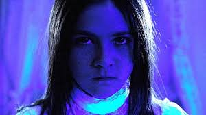 Esther Bande-annonce VO