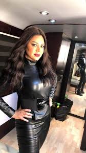 حلا (رانيا يوسف) التي تعاني من قسوة عمها الذي استولى على ميراثها دون وجه حق بعد وفاة والدها وتحاول. Ø±Ø§Ù†ÙŠØ§ ÙŠÙˆØ³Ù Ø¨Ù„ÙˆÙƒ Catwoman ÙÙŠ ÙƒÙˆØ§Ù„ÙŠØ³ Ù…Ø³Ù„Ø³Ù„ Ø§Ù„Ù„Ø¹Ø¨Ø© 2