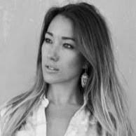 Kimberlee Cartwright's Instagram, Twitter & Facebook