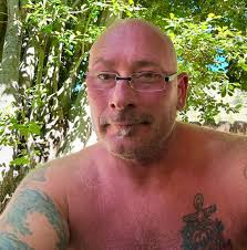 Full Custom Garage //Ian Roussel //Fans (Official) Group