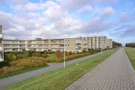 Vom wohnzimmer durch einen vorhang getrennter schlafbereich mit 2 einzelbetten (größe: Baltic Whg 61 Gromitz Fotos Bewertungen Avg Gromitz