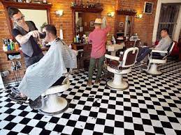 Ada banyak sekali jenis pekerjaan, baik itu yang bekerja di bidang barang ataupun jasa, bekerja di luar rumah maupun di dalam rumah. Bisnis Yang Menjanjikan Dibidang Jasa Ide Bisnis Terlaris