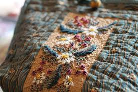 Marguerite Broderie Fleurs Broderie A La Main Sashiko
