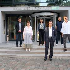 Architektur am haus steht für kompetenz, engagement und langjährige projekterfahrung. Frau Architekt