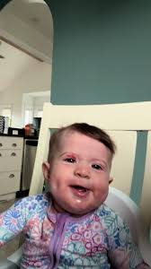 Riley, la reina de los besos de frambuesa