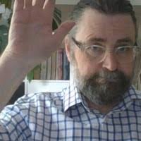 Warren Beardall🐇🎭