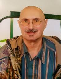 Edward Cislo's Instagram, Twitter & Facebook