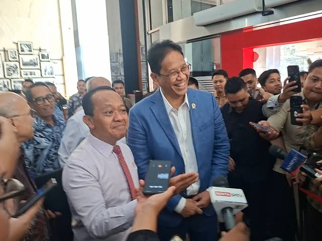 PEMERINTAH KAJI PEMBATASAN PERTALITE, MOBIL MEWAH DAN KELOMPOK ATAS AKAN DILARANG BELI BBM SUBSIDI
