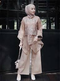Model kebaya terbaru yang jadi favorit. Aneka Style Kondangan Hijab Yang Nggak Bakal Bikin Kamu Mati Gaya