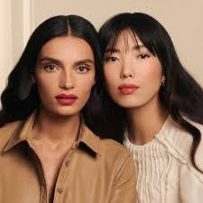 Lori Mercier's Instagram, Twitter & Facebook