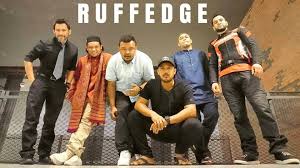 Syahdunya jiwaku bila malam,makin kelam. Ruffedge Ruffedge 2017 Mode Azan Cat Zain Amer Sein Ig Ruffedge Twitter Ruffedgere Ruffedge Facebook