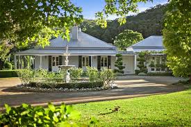 Houses for sale in australia sydney. Palmdale Road Sydney New South Wales Australia Luxury Home For Sale Australian Country Houses House Exterior Weatherboard House