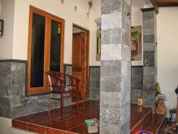 Model keramik batu alam terbaru untuk motif tiang rumah batu alam minimalis sudah tersedia di toko material yang tersebar diseluruh penjuru negara indonesia raya (hidup nkri), ide menerapkan cladding pada tiang teras merupakan ide cemerlang yang membuat pandangan visual menghasilkan. 71 Gambar Dinding Teras Rumah Pakai Batu Alam Gambar Pixabay