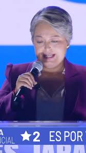 Como la mía, hay muchas historias en Chile. 🫂 Historias de esfuerzo, de  familias que nacen en El Cortijo, en el abrazo de Maipú, y que saben que no  ha sido fácil