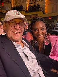 Lisa Yow's Instagram, Twitter & Facebook