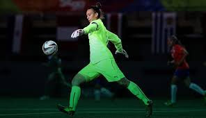 Página oficial de facebook de christiane endler, futbolista capitana de la. Tiane Christiane Endler
