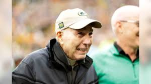 Packers legend Bart Starr dies at 85