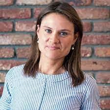 Hattie Ewing's Instagram, Twitter & Facebook