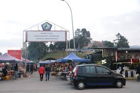 Pasar malam golden hills cameron highland ini dibuka pada hari jumaat dan sabtu sahaja. Pasar Malam Brinchang