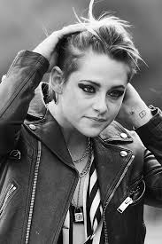 Kristen loves eating pies when she was shooting for breaking dawn stewart had to stay away from some of her favorite indulgences. Kristen Stewart Lettering Tattoo Kristen Stewart Tattoos Lookbook Stylebistro