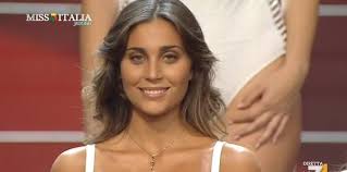 Buon 2017!!!ecco a voi le foto il calendario del 2017 di miss italia!!!potete scaricare il calendario 2017 in formato pdf gratuitamente al seguente link. Rachele Risaliti E Miss Italia 2016 Terni In Rete