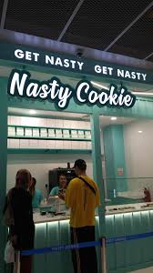 Looking at the decadent treats sold at nasty cookie, you would be surprised to find out that its founder regine sum is actually a freelance personal trainer and professional bodybuilder. Nasty Cookie Singapore Pics