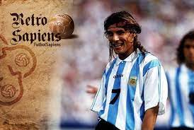 Olé, diario deportivo líder en argentina. Gloriasmundialistas El Pajaro Caniggia Futbol Sapiens