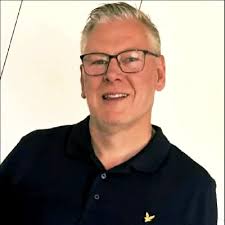 SÄKERHET ÄR INGET VI CHANSAR PÅ🛡️ Det är otroligt viktigt att regelbundet  se över sina fallskydd det handlar i slutändan om vår säkerhet på jobbet.  DEKRA gjorde ett riktigt bra jobb hos