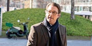 Die familienministerin reist durch den osten und will verstehen, warum die afd so erfolgreich ist. Familienministerin Franziska Aufraumen Mit Den Rollenklischees Giffey Auf Entsorgungstour Durch Berlin